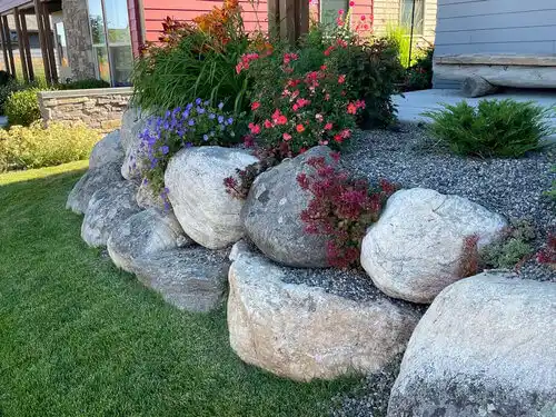 landscaping services Village Green-Green Ridge